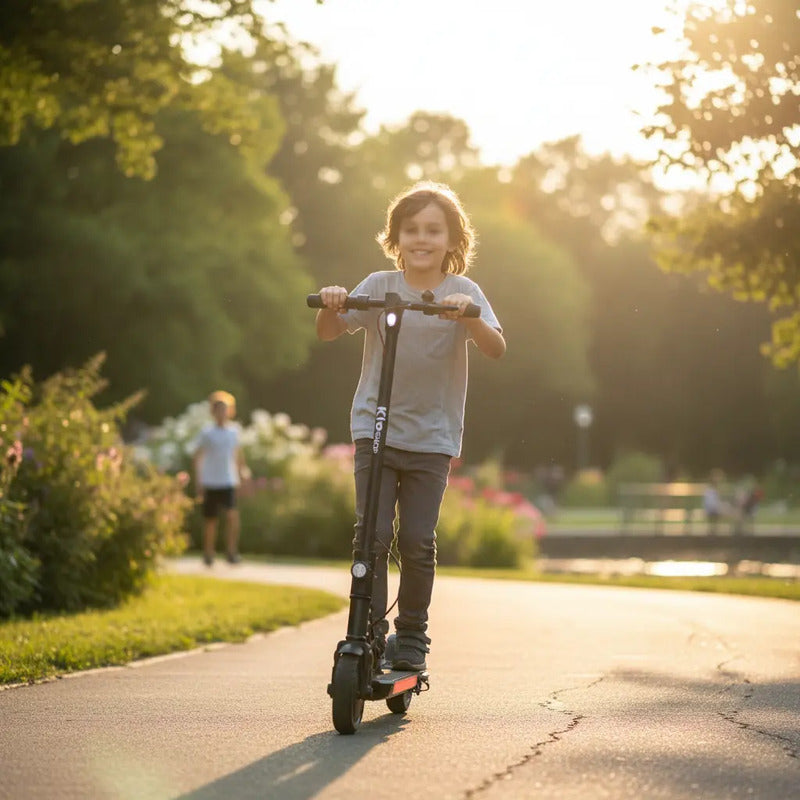 Patineta Scooter Electrica Niños Luces Motor 150w E26-5 Color Negro