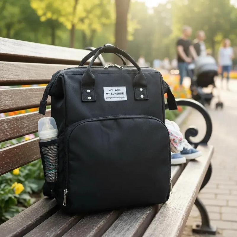 Pañalera Multifuncional Bebe Mochila Con Puerto Usb 10984-1 Negro Liso