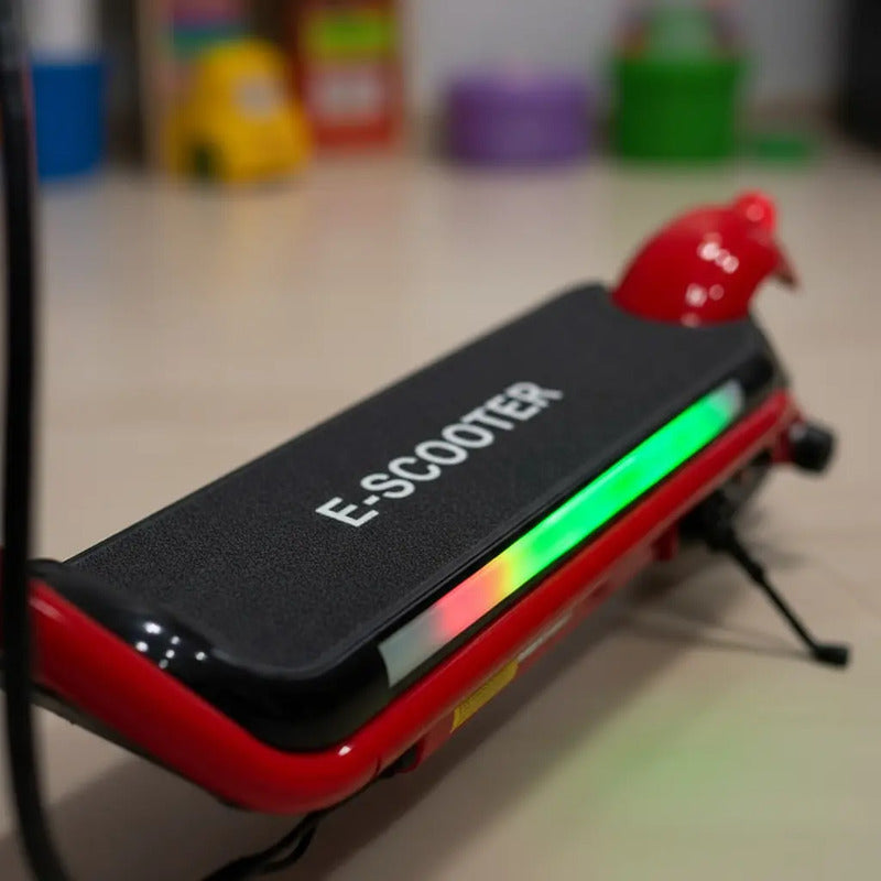 Patineta Scooter Eléctrico Con Luces Kidshop Pt08 Color Rojo