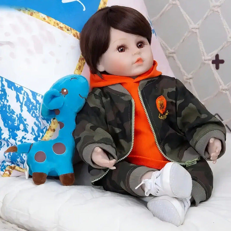 Bebe Aspecto Realista Niño + Accesorios Camuflado