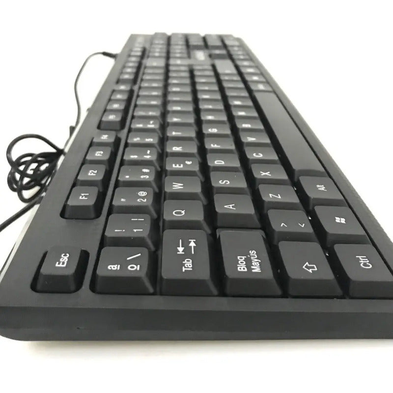 Teclado Aoas M200 Usb Español Latinoamérica Negro Resistente A Salpicaduras Español Latinoamericano