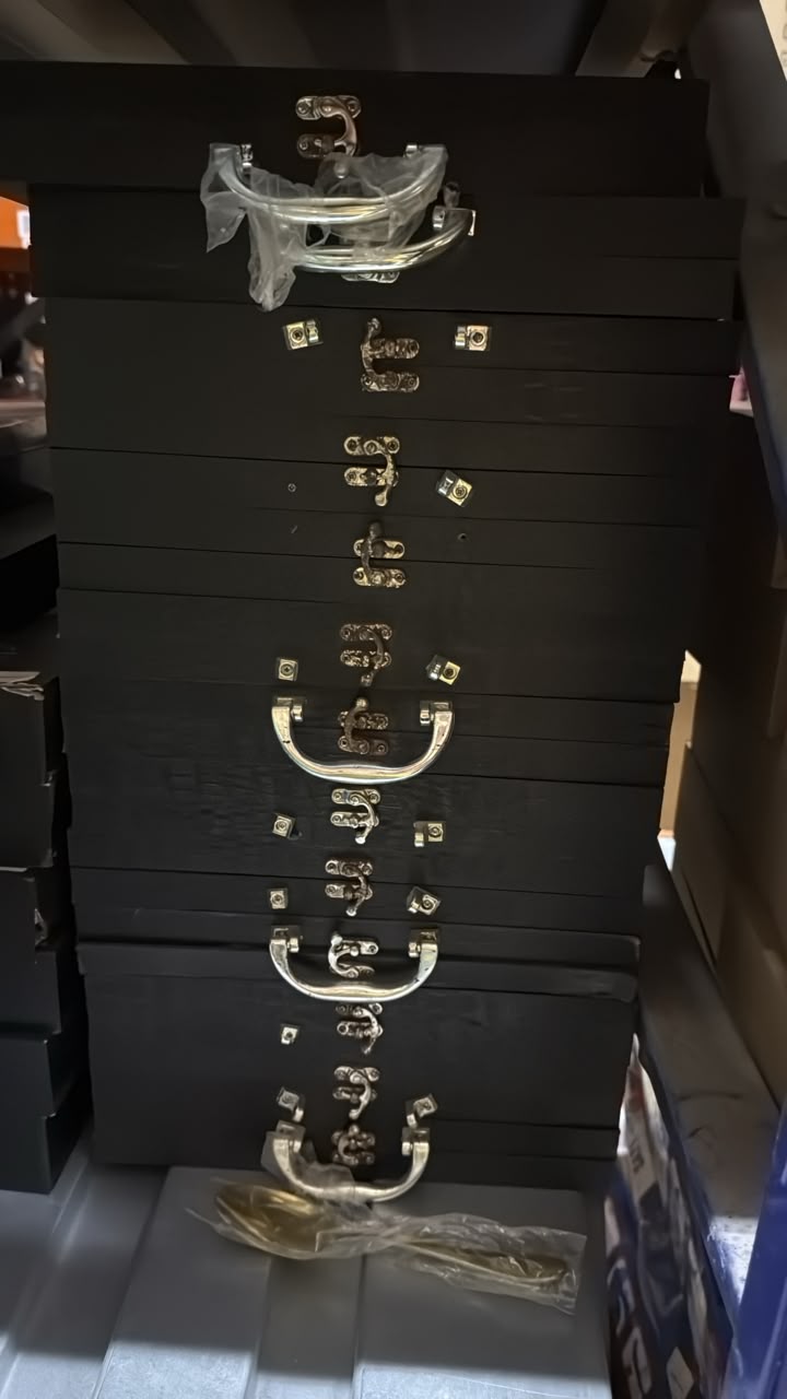 Juego Cubiertos 24 Piezas Acero Inoxidable Caja Negra  (Liquidación por Empaque)